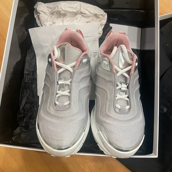 GIVENCHY Giv 1 Metallic Runner Sneakers