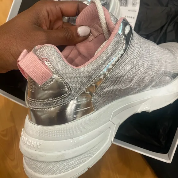 GIVENCHY Giv 1 Metallic Runner Sneakers