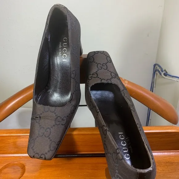Gucci Square toe Heel shoes style #101 2398 8 35 C