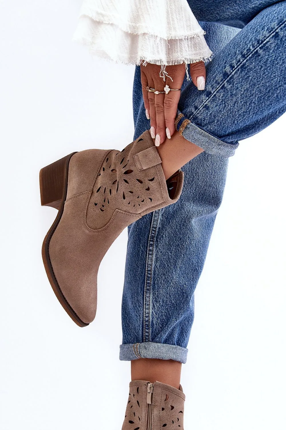 Heel boots
