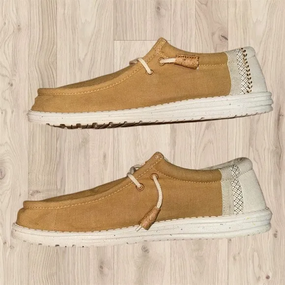 Hey Dude Men's Sz 10 Wally Break Stitch Ocra Shoes 40015-76F Slip On Western