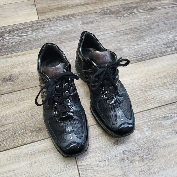 Hogan sneakers size 36 1/2 (us 6.5)