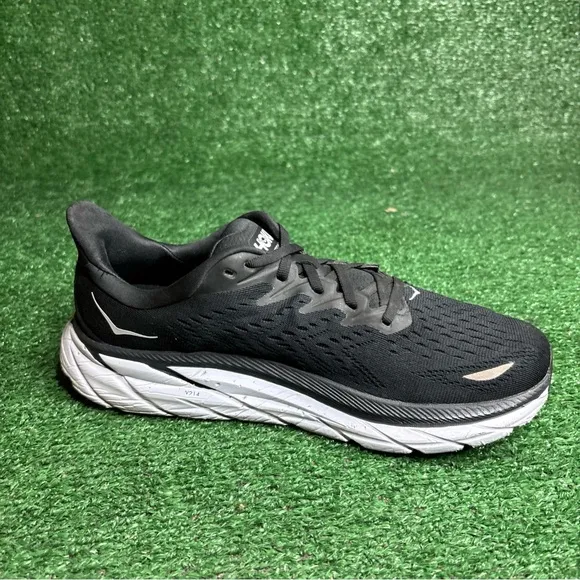 Hoka One One Clifton 8 Women's Comfort Shoes Black White Size 9.5 B