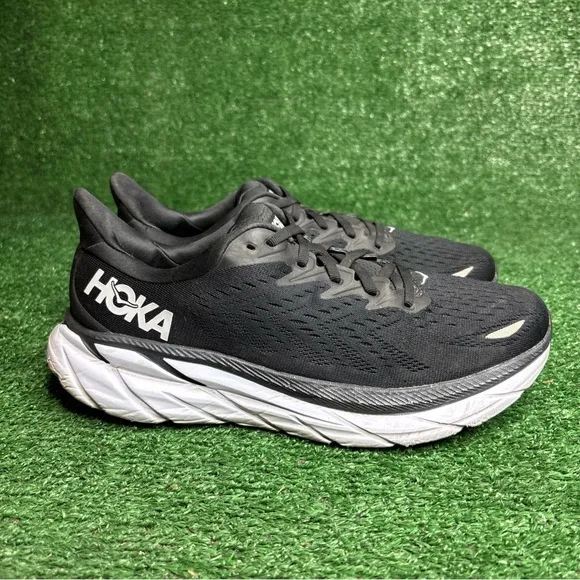 Hoka One One Clifton 8 Women's Comfort Shoes Black White Size 9.5 B