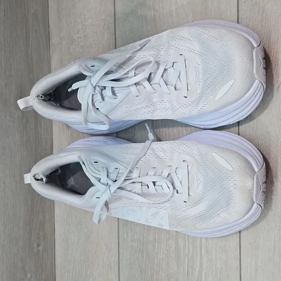 Hoka One One Women's Bondi 8 Athletic White Running Shoes Sneakers Sz 11B