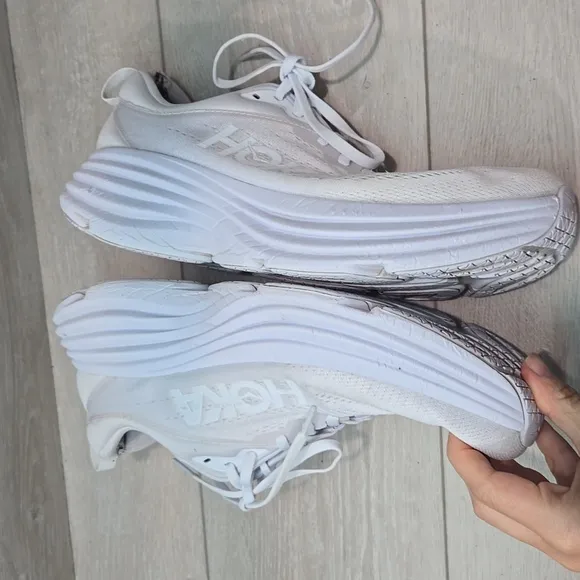 Hoka One One Women's Bondi 8 Athletic White Running Shoes Sneakers Sz 11B