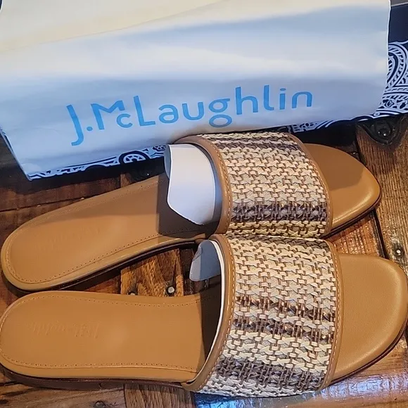 J McLaughlin Liana flat natural solid NWT new w tags comes w dust bag, box