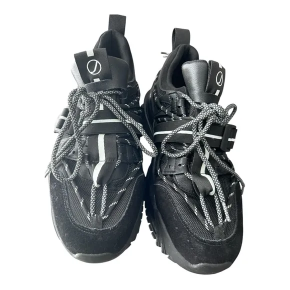 Javi Black and White Sneakers with Chunky Sole and Breathable Upper