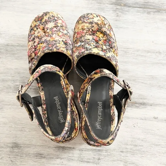 Jeffrey Campbell Boho floral ankle strap platforms wedges size 8.5