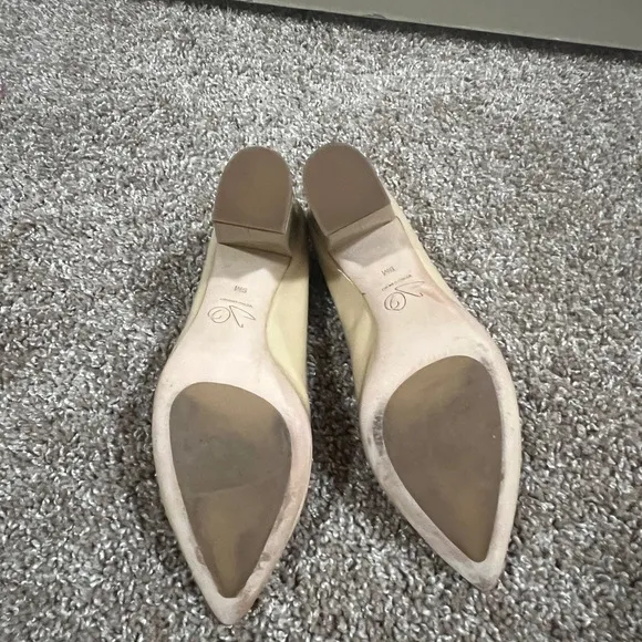 Joan Oloff Nude Riley Patent Leather pointed toe block heel size 9