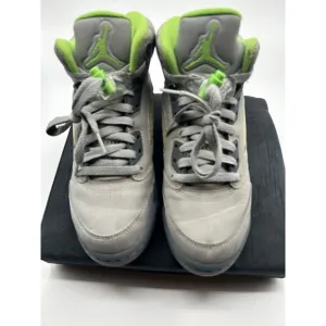 Jordan 5 &quot;Green Bean&quot; sneaker, size GS 5Y, US women's 6.5 Used in good condition