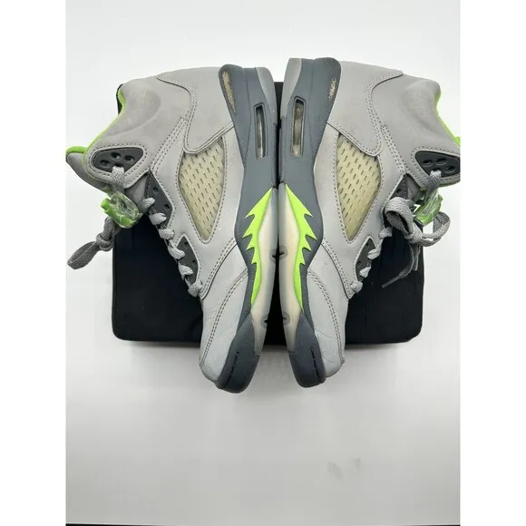 Jordan 5 &quot;Green Bean&quot; sneaker, size GS 5Y, US women's 6.5 Used in good condition