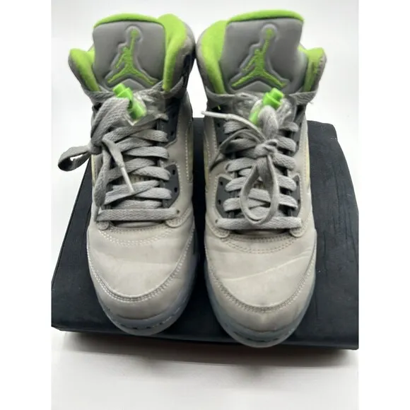 Jordan 5 &quot;Green Bean&quot; sneaker, size GS 5Y, US women's 6.5 Used in good condition