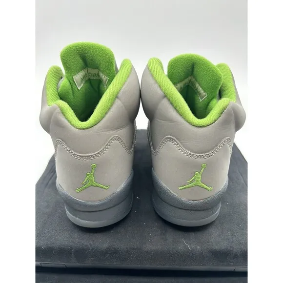 Jordan 5 &quot;Green Bean&quot; sneaker, size GS 5Y, US women's 6.5 Used in good condition