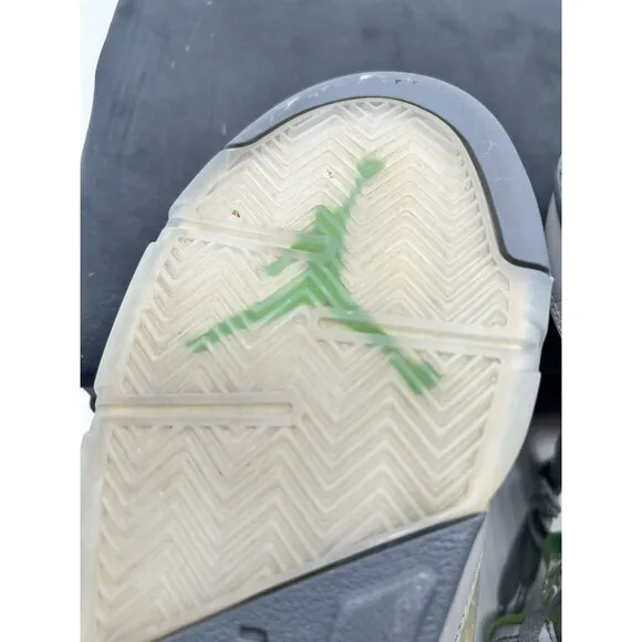 Jordan 5 &quot;Green Bean&quot; sneaker, size GS 5Y, US women's 6.5 Used in good condition