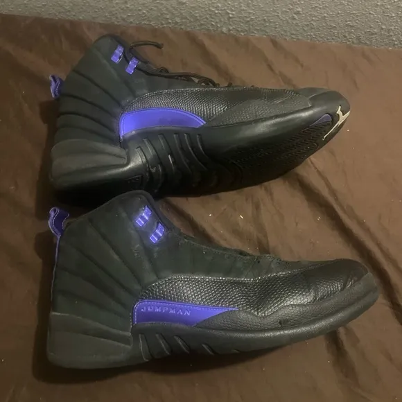 Jordan Black and Purple High-Top Sneakers with Sleek Design