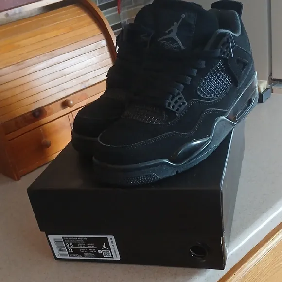 Jordan Black High-Top Sneakers with Mesh and Leather