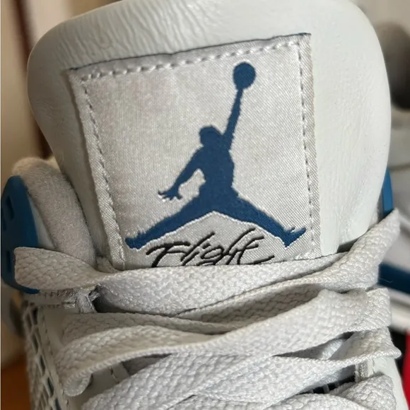 Jordan Blue and White Sneakers Classic Design