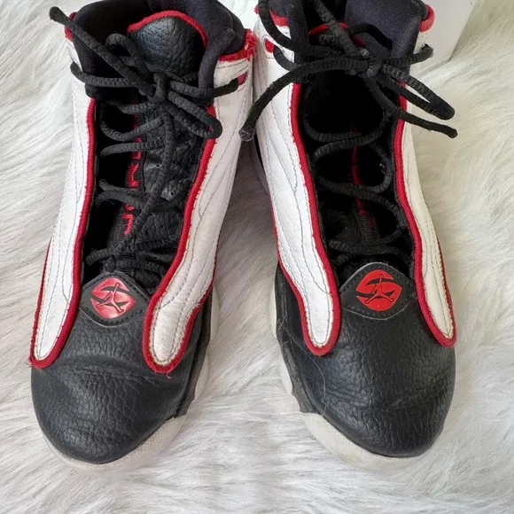 Jordan Pro Strong Mid Varsity Red Black Basketball Sneakers Size 3Y