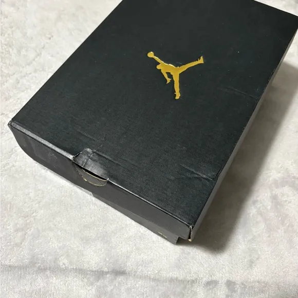 Jordan True Flight Boys Black and White High-Top Sneakers (5Y) Size