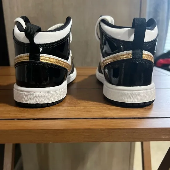 Jordan White Black Gold Sneakers. No original shoe box