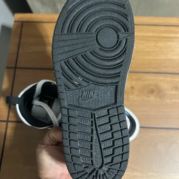 Jordan White Black Gold Sneakers. No original shoe box