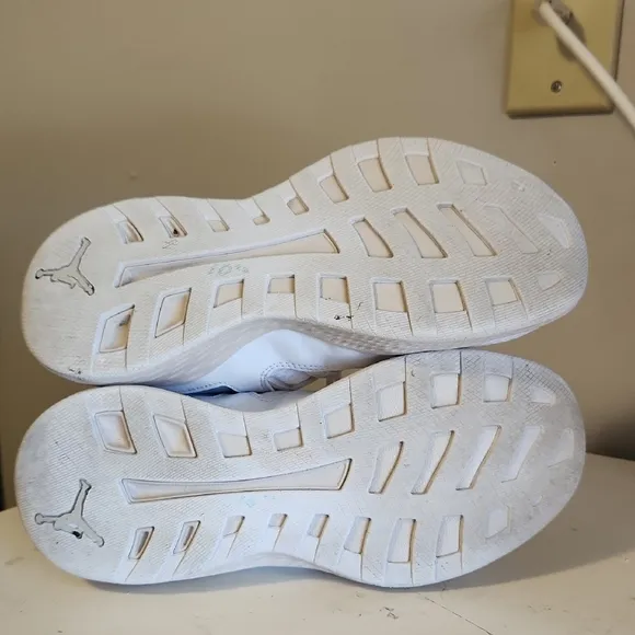 Jordan White Sneakers with Textured Fabric and Heel Support