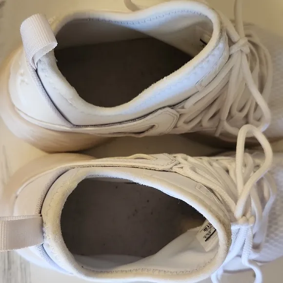 Jordan White Sneakers with Textured Fabric and Heel Support
