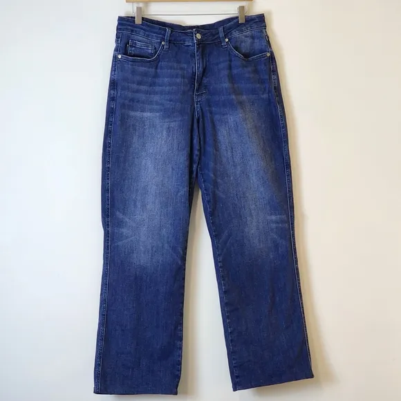 Judy Blue Jeans Hear Me Out Mid Rise Tummy Control Top Straight Leg