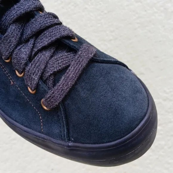 Keds Green Sneakers with High-Top Design and Soft Material