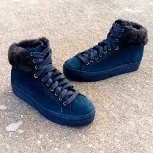 Keds Green Sneakers with High-Top Design and Soft Material