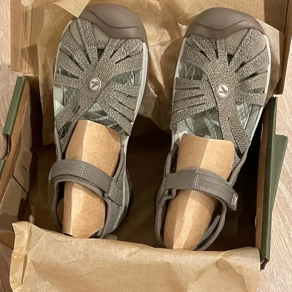 Keen Brindle &amp; Shitake Rose Sandals Women's Size 8 NWT