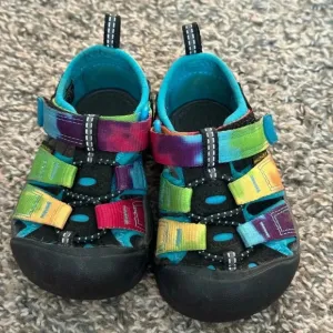 KEEN Newport H2 Closed Toe Water Sandals