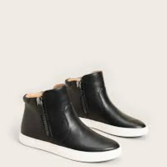 Kenneth Cole Gentle Souls Carter Leather Mid Top Cushioned Comfy Black Sneakers
