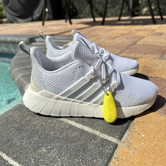 KID'S Adidas Questar Flow J Footwear White G26773