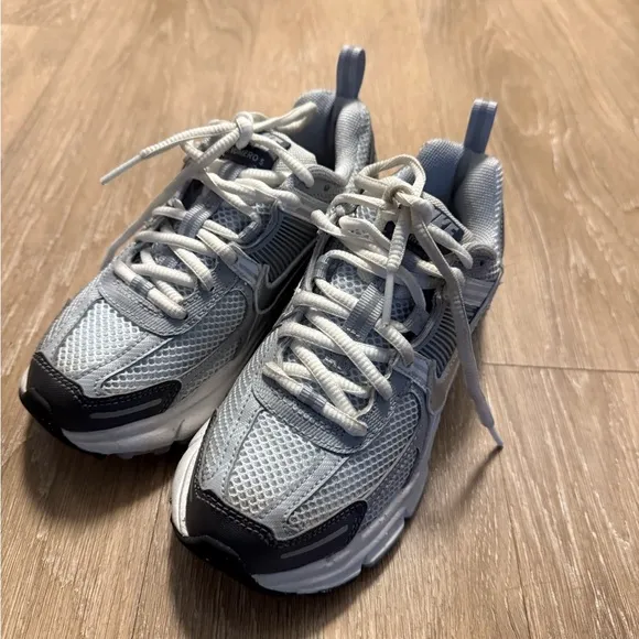 Kids Gray Nike Vomero