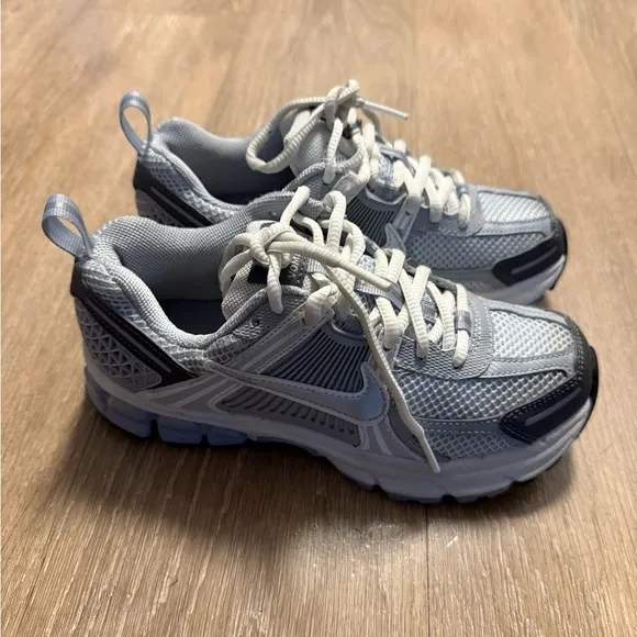 Kids Gray Nike Vomero