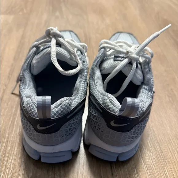 Kids Gray Nike Vomero