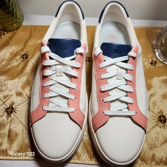 Kizik Vegas Unisex Cream/Coral/Navy M 11/W 12.5