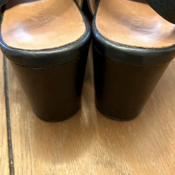 L’Amour Des Pieds Quenton Leather Block Heel Sandals