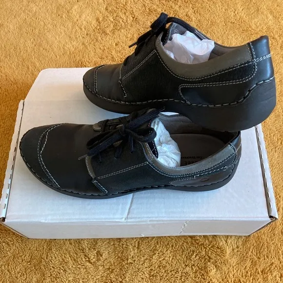 Leather Women’s Work Shoes Comfort Quality Black 6.5