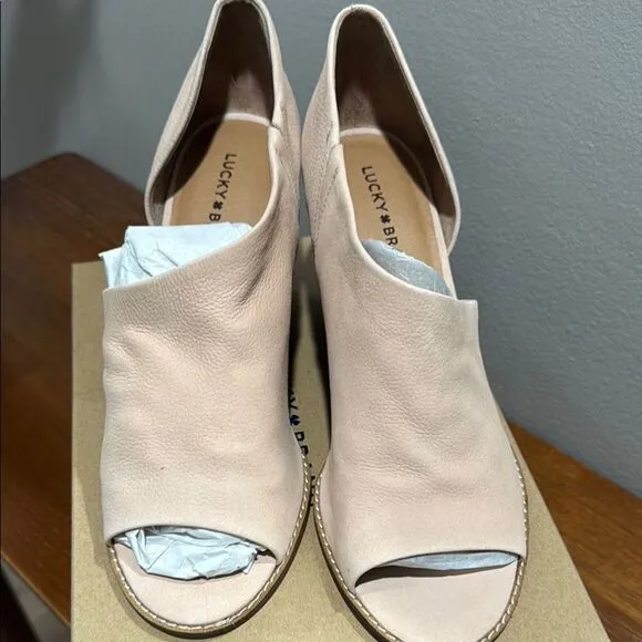 Lucky Brand Women's Peep Toe Shoes - maple sugar