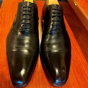 Magnanni black lace-ups size 9 (EU 42)