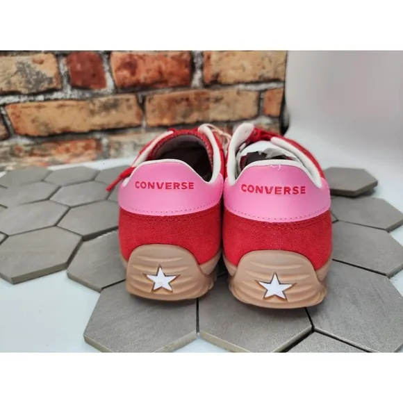 Men Sz 12 Converse Run Star Trainer Low Top Red Valentine's Day A10371C Pink