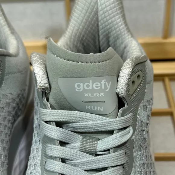 Men's GDEFY XLR8 Run Grey Sneakers