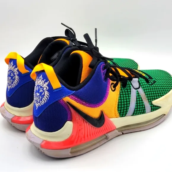Men's LeBron Witness 7 Basketball Sneakers SIZE 9