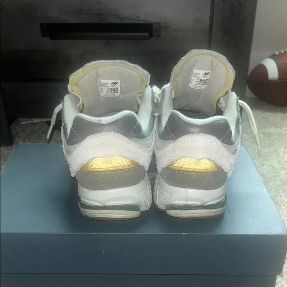 Men’s New Balance grey protection packs
