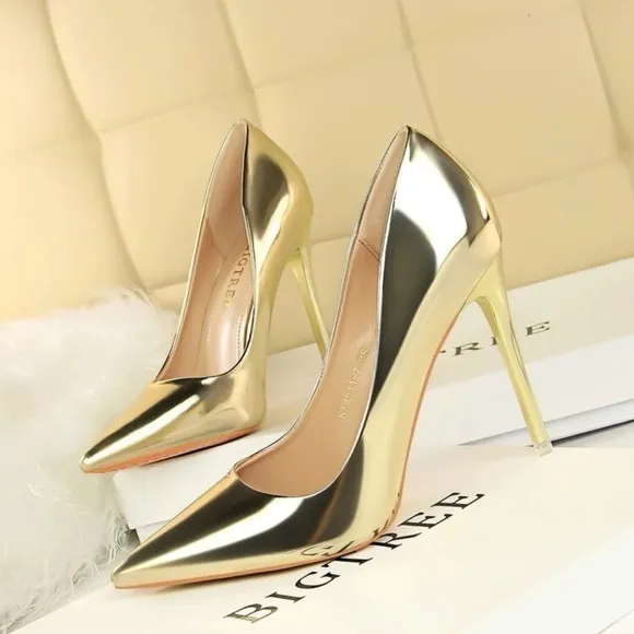 Metallic Point Toe Stiletto Heeled Court Pumps Gold