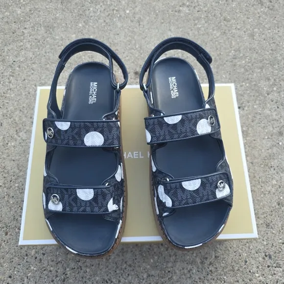 Michael Kors Leather Comfort Sandals  Women Size 8