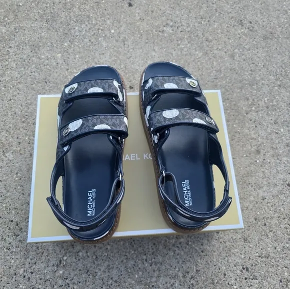 Michael Kors Leather Comfort Sandals  Women Size 8